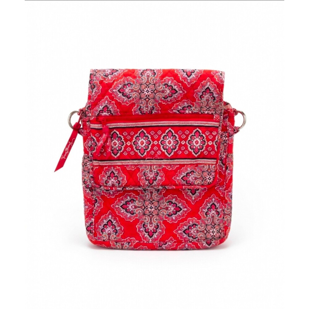 Vera Bradley Raspberry Medallion Triple Zip Hipster Crossbody Bag Quilted Retire